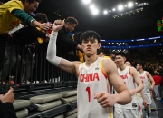 开云体育下载-中国男篮横扫步行者，塔图姆关键制胜的简单介绍