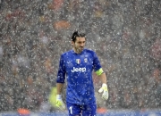 开云平台-丹麦强压曼联，莱奥完成自我救赎，一场关于压力与重生的足球叙事