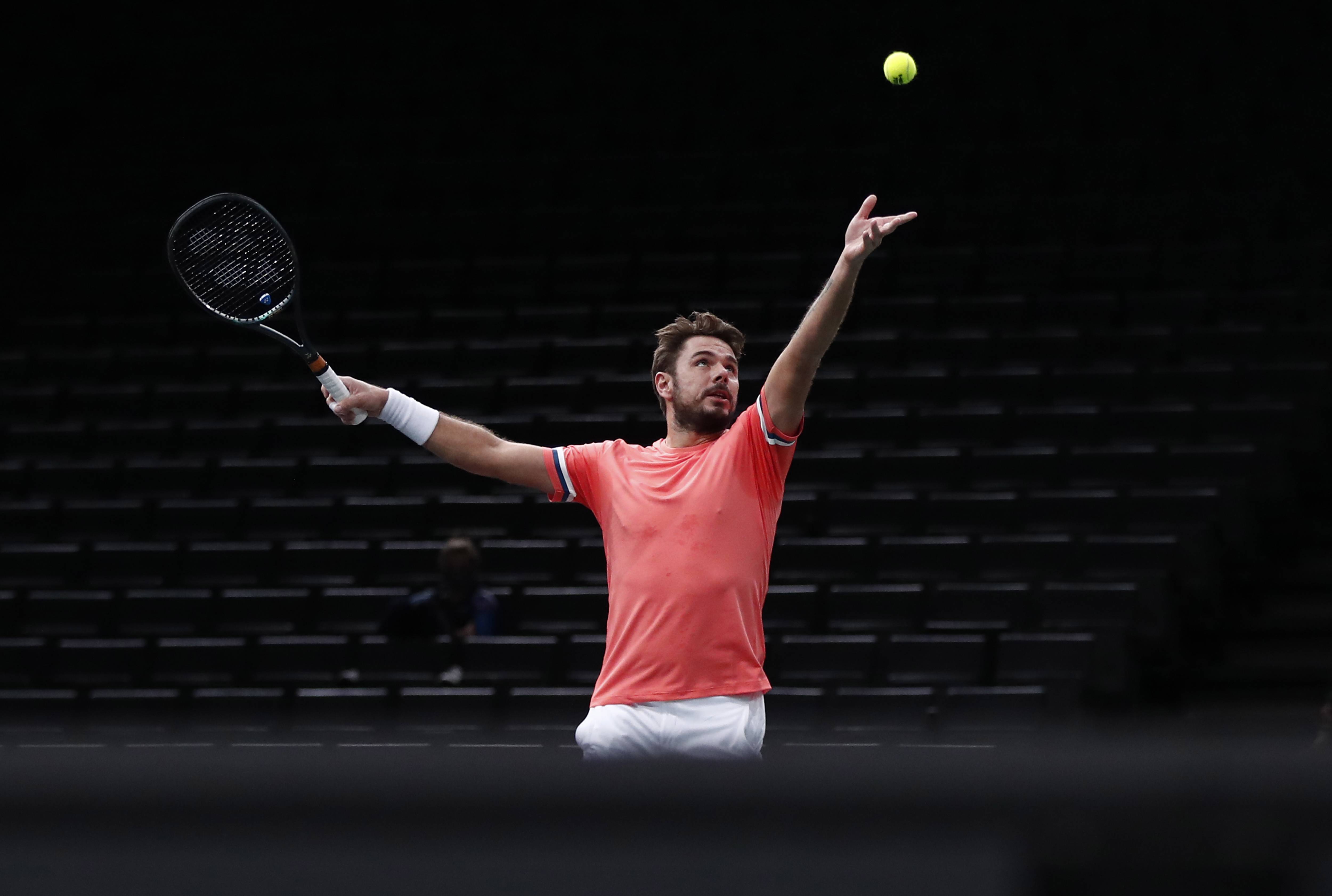 关于世界网球队鏖战法国网球队，瓦林卡惊艳世界的信息