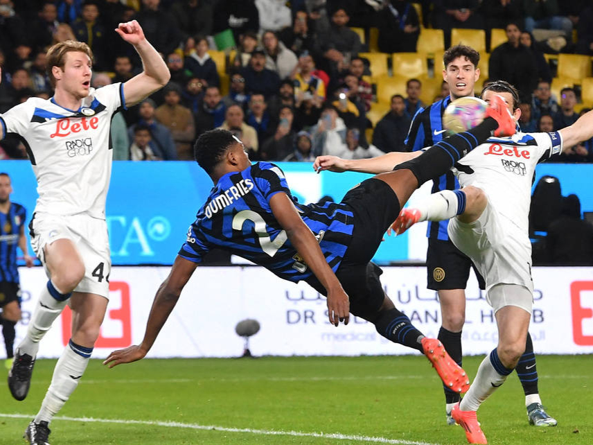 包含意大利篮球甲级联赛决赛圈精彩紧张的词条