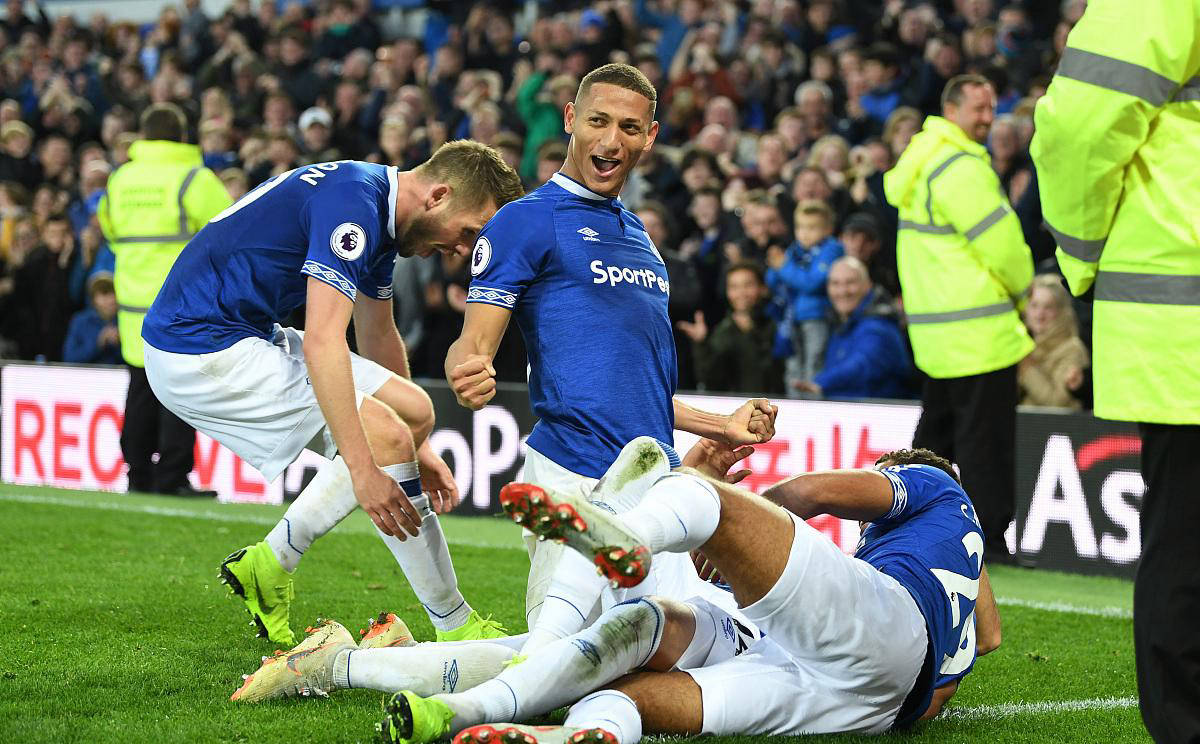 水晶宫客场平局,保持不败记录的简单介绍 水晶宫客场平局,保持不败记录的简单介绍