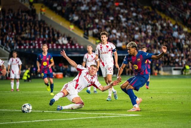 巴萨零封对手，取得榜首胜利