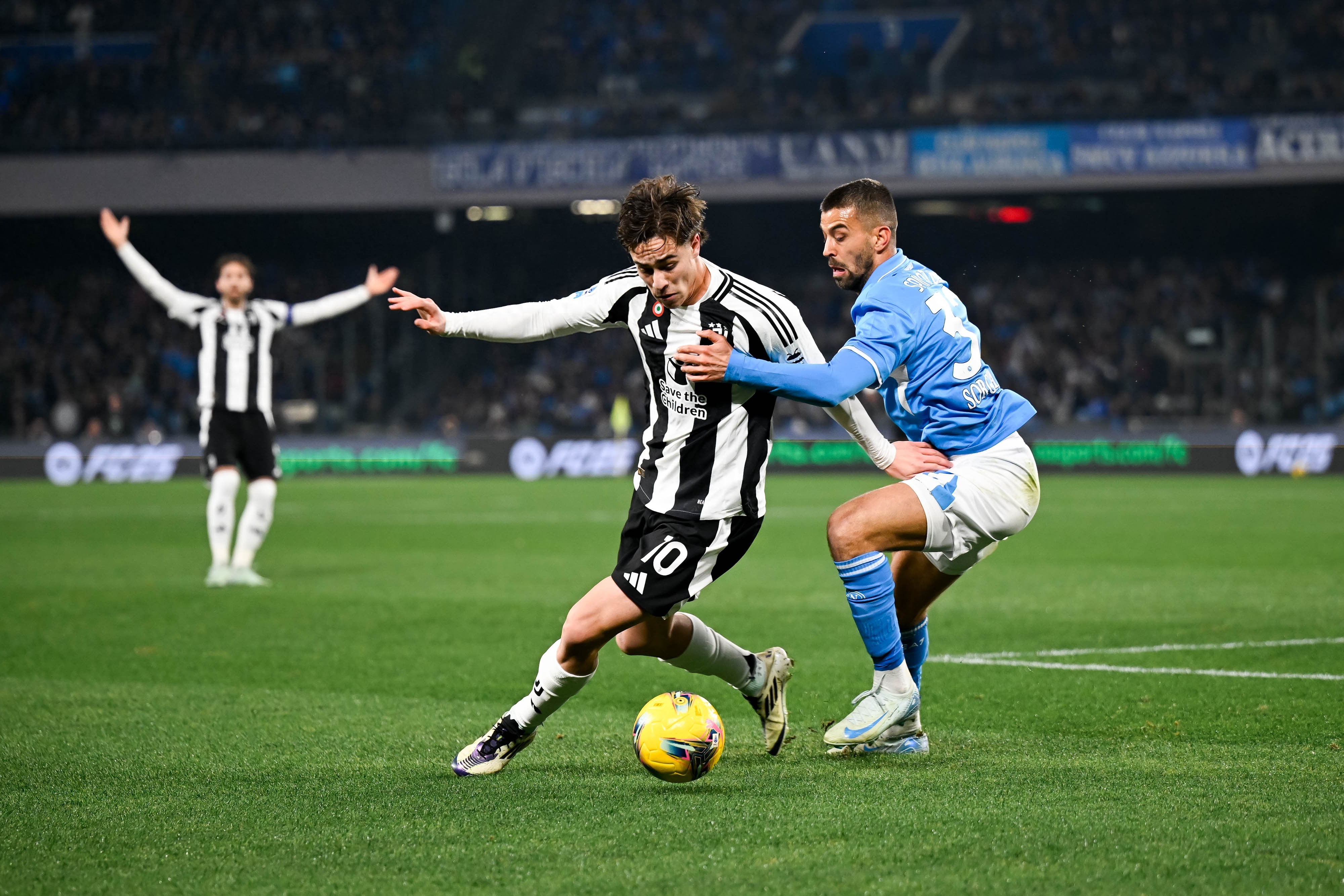 意甲足球新闻：尤文图斯实现连胜多人受益