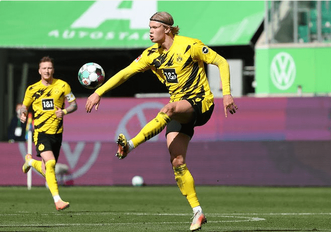 关于沃尔夫斯堡逆转比赛，豪取关键三分的信息