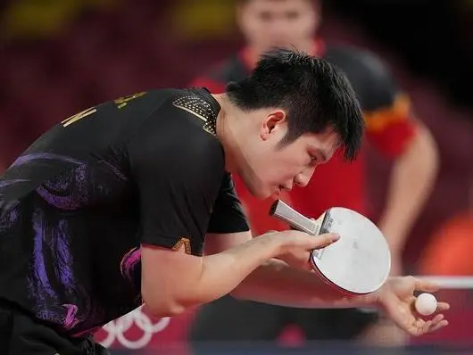 德国队完胜葡萄牙队，马龙点燃赛场