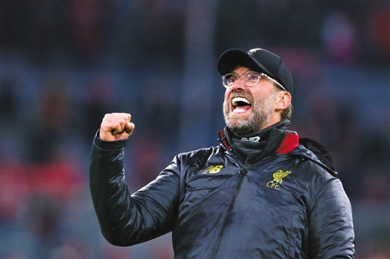 包含希腊鏖战拜仁，范戴克关键制胜的词条