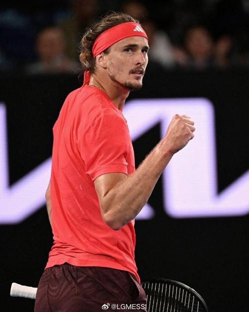 美国网球队爆冷意大利网球队，兹维列夫绝境逆转的简单介绍