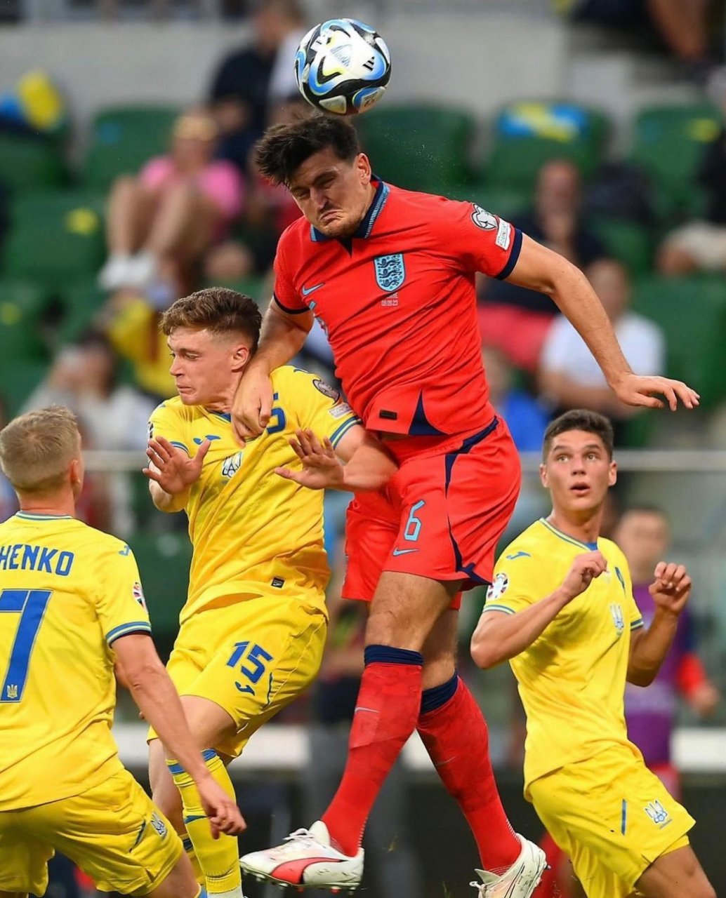 包含乌克兰队备战状态神勇，冲击欧洲赛事的词条