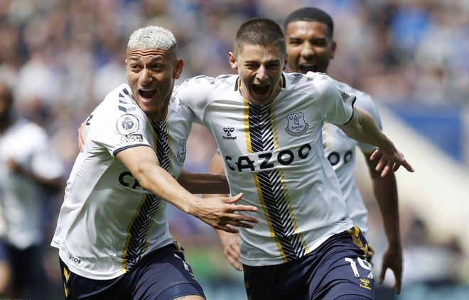 包含中国羽毛球队翻盘英格兰羽毛球队，马琳完成帽子戏法的词条