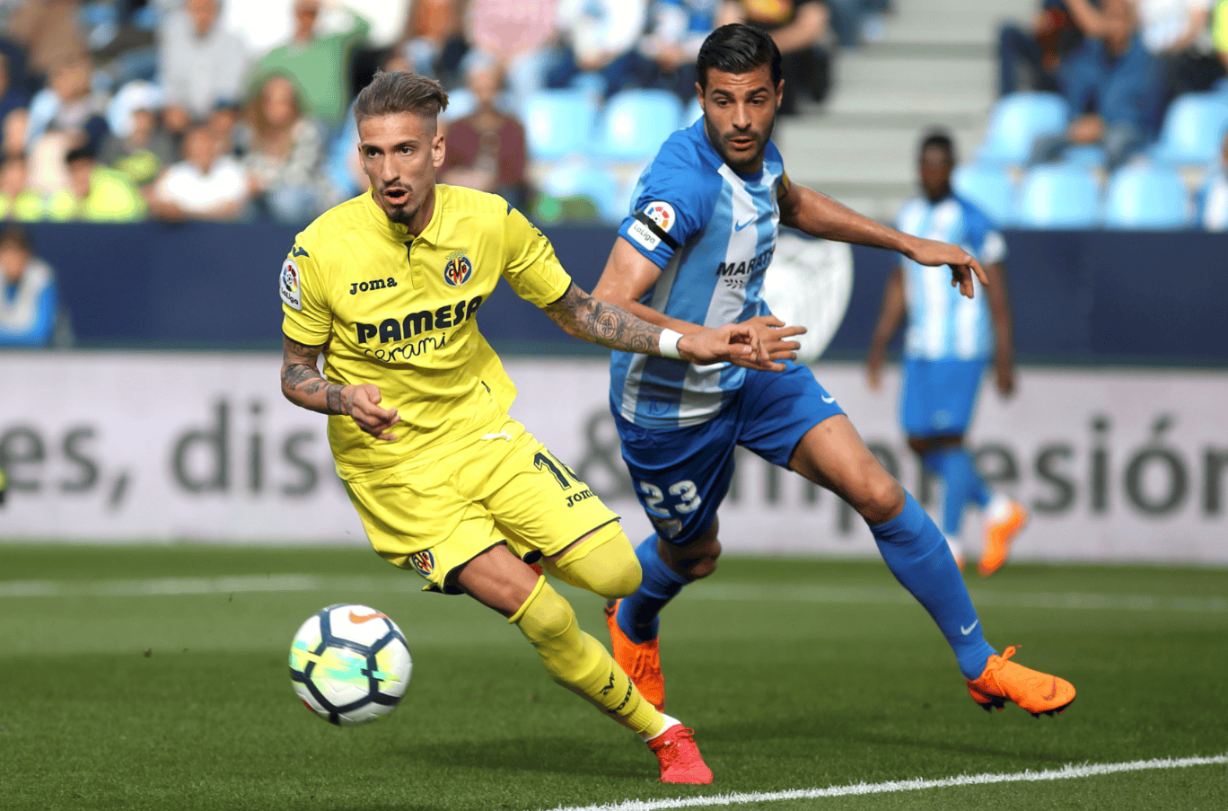 比利亚雷亚尔与巴塞罗那将上演激烈对决的简单介绍