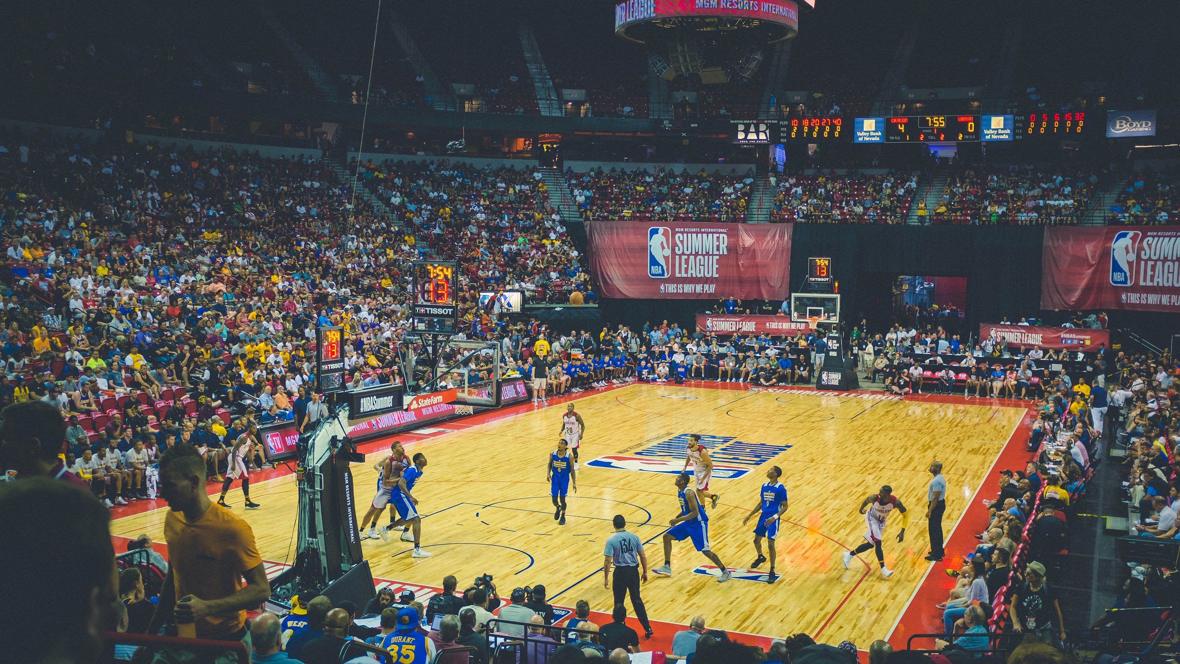 卡塔尔强压下的逆袭，格列兹曼爆发照亮乌拉圭暗夜